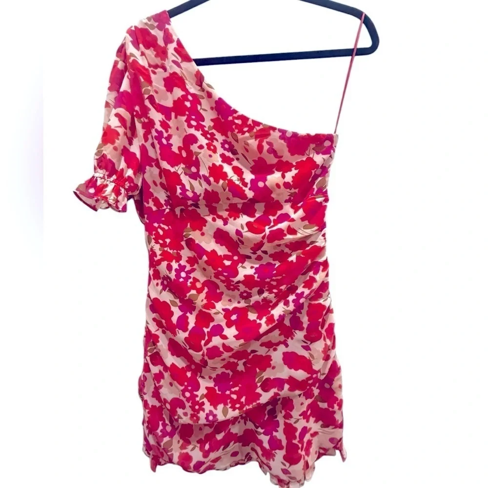 Floral One-Shoulder Dress size Large TCEC in excellent like-new condition